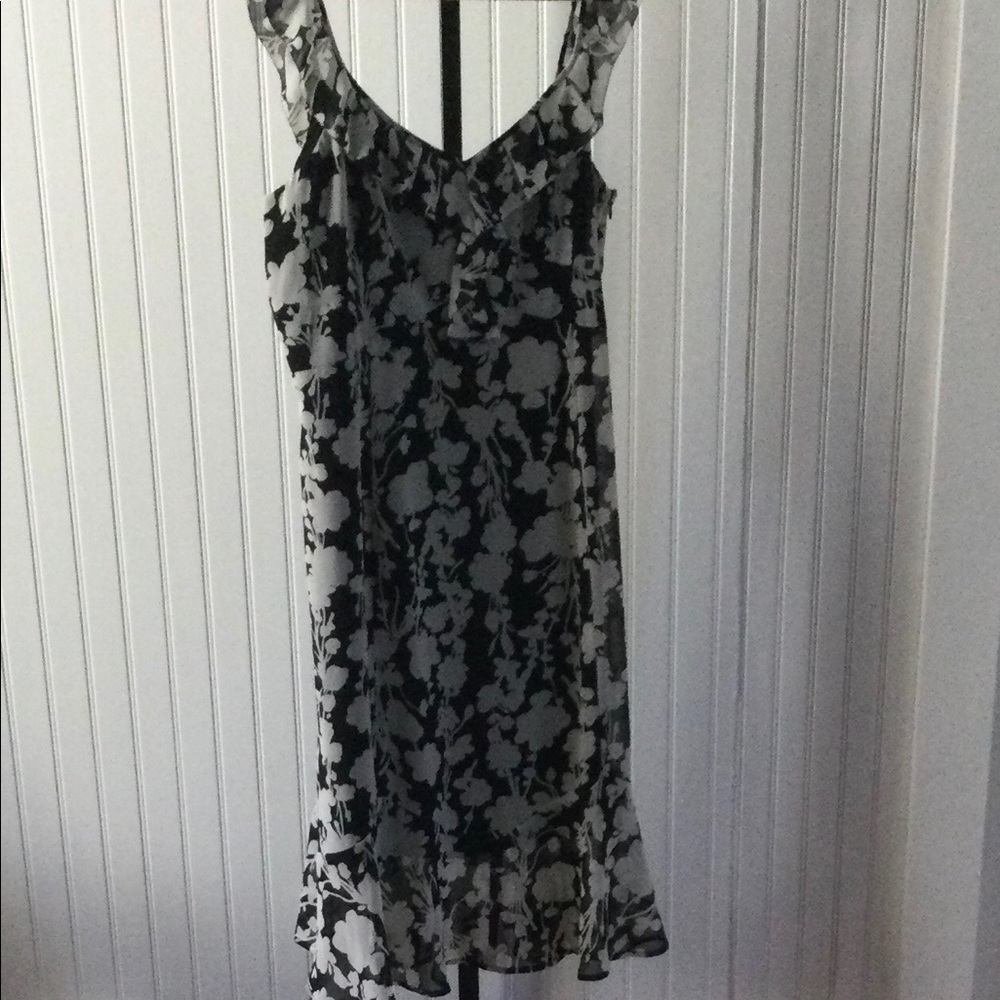 NWOT cute LOFT summer dress, fully lined side zip